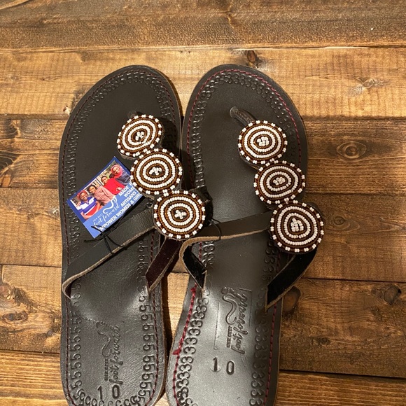 Sandals - Picture 4 of 4